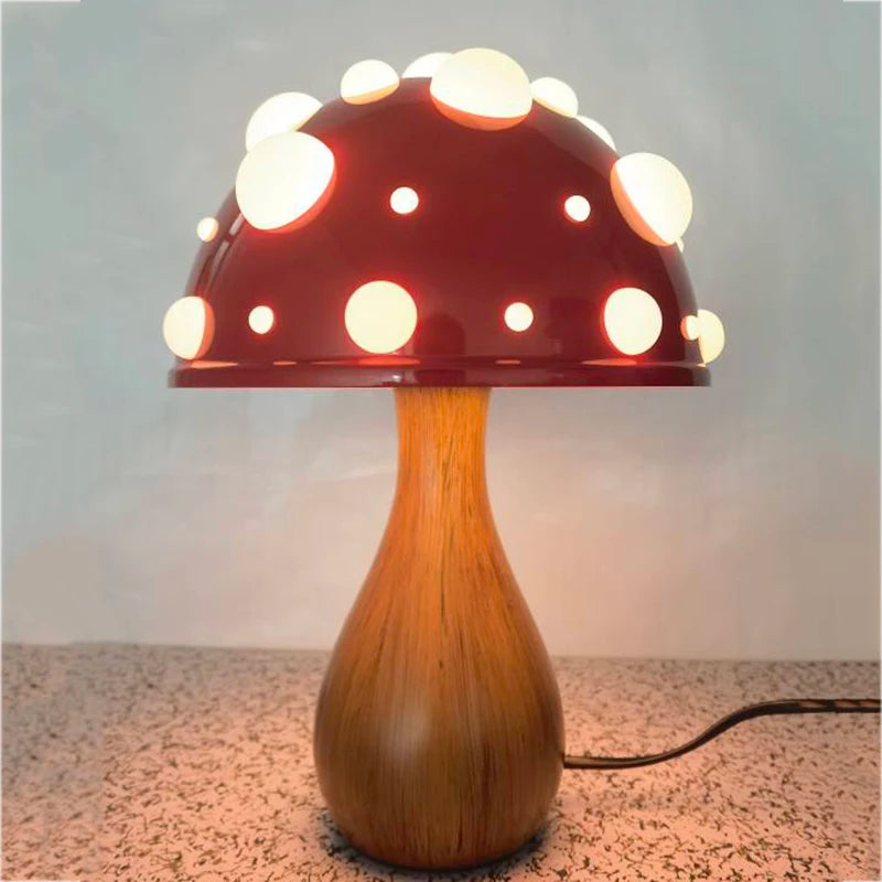 Amanita Mushroom Desk Lamp with LED Tricolor Bulb – AC or USB Powered, Warm Light, Biomimetic Fly Agaric Design for Living Room, Bedroom, or Hotel Use.