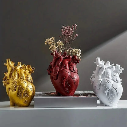 Heart-Shaped Resin Vase – A Unique Touch for Your Decor