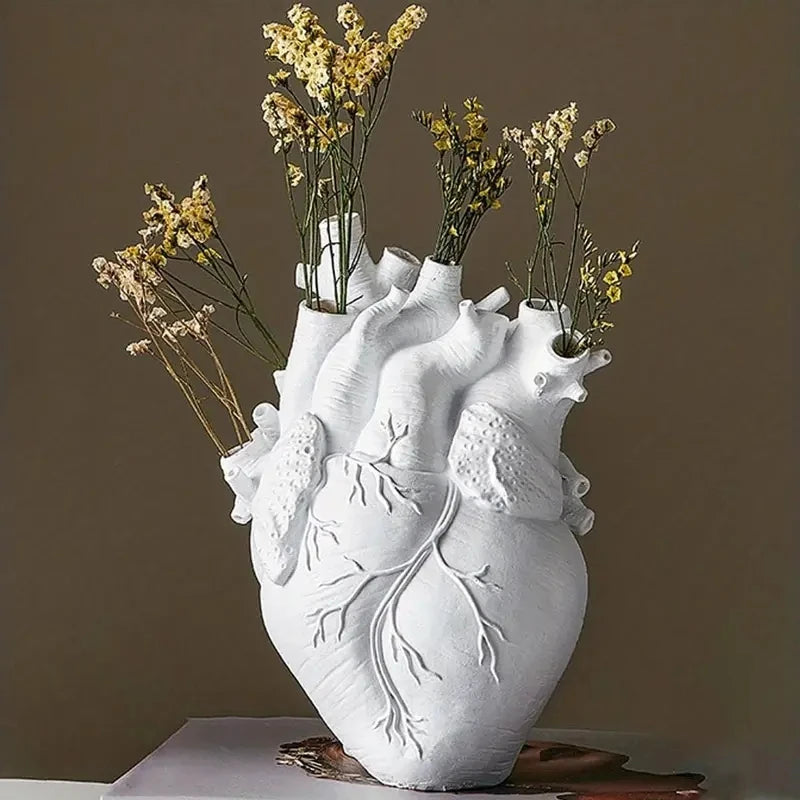 Heart-Shaped Resin Vase – A Unique Touch for Your Decor