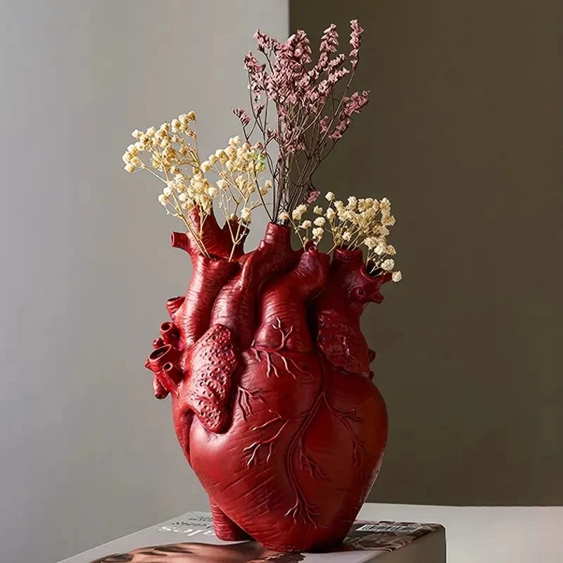 Heart-Shaped Resin Vase – A Unique Touch for Your Decor